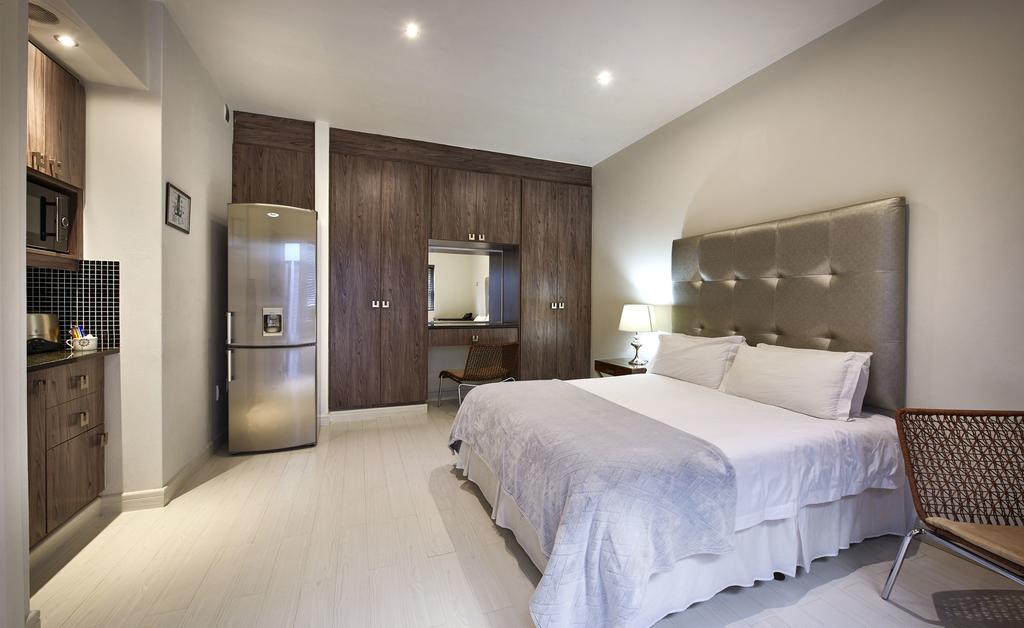 Dynasty Forest Sandown Self Catering Hotel Johannesburg Zimmer foto